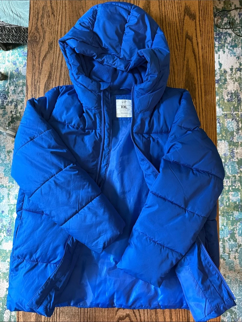 GAP bold blue